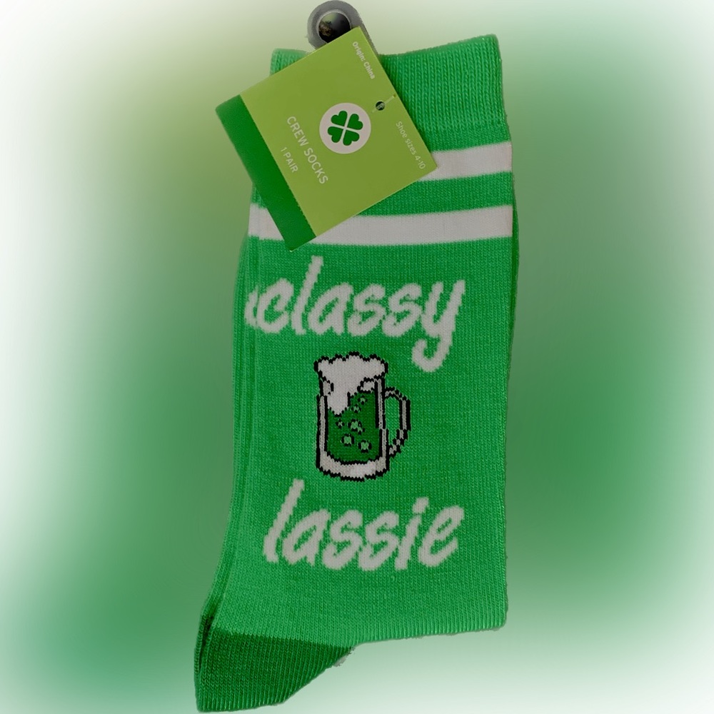 St. Patrick’s Day Socks Classy Lassie Beer Mug Green New NWT Women’s OS